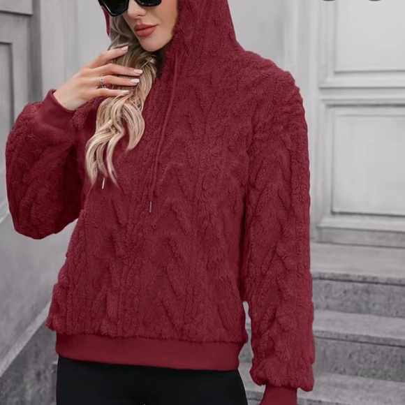 New Soft fuzzy and warm hoodie - Picture 4 of 7